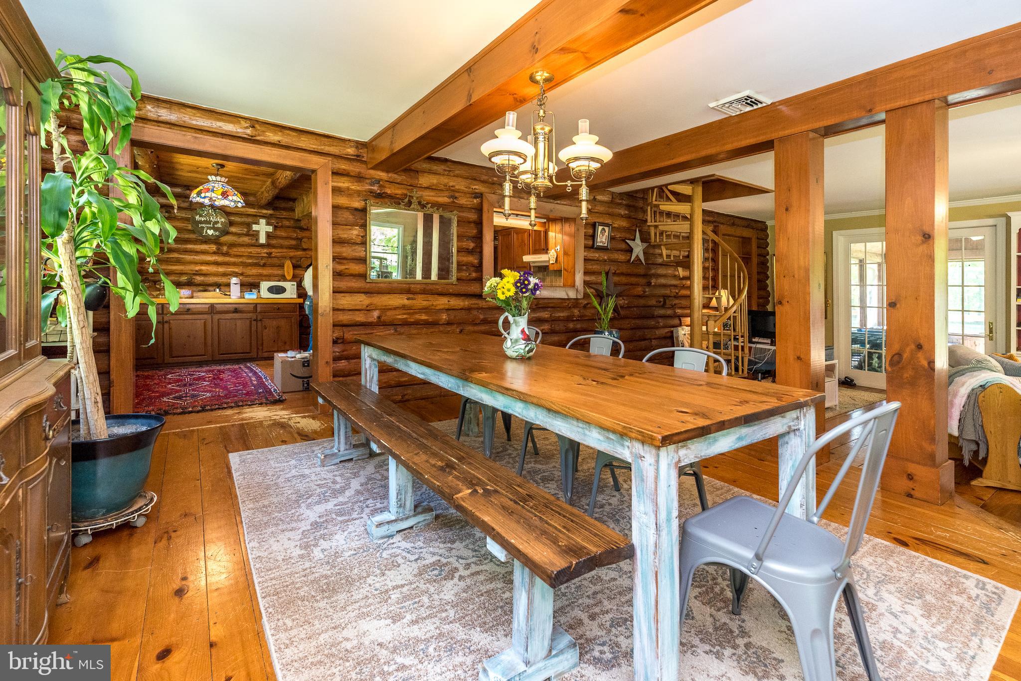 1502 Mission Road Quakertown, PA 18951 - Photo 16 of 52 Large dining area