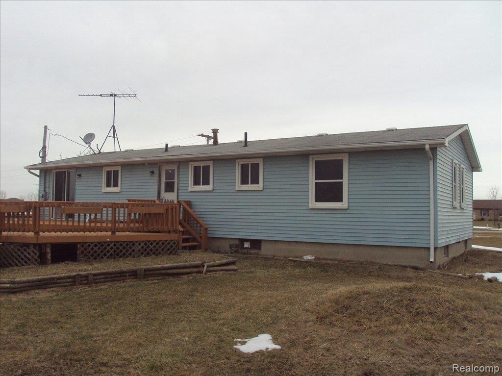 9899 Weber Road Columbus, MI 48063 - Photo 2 of 7 DSC02964