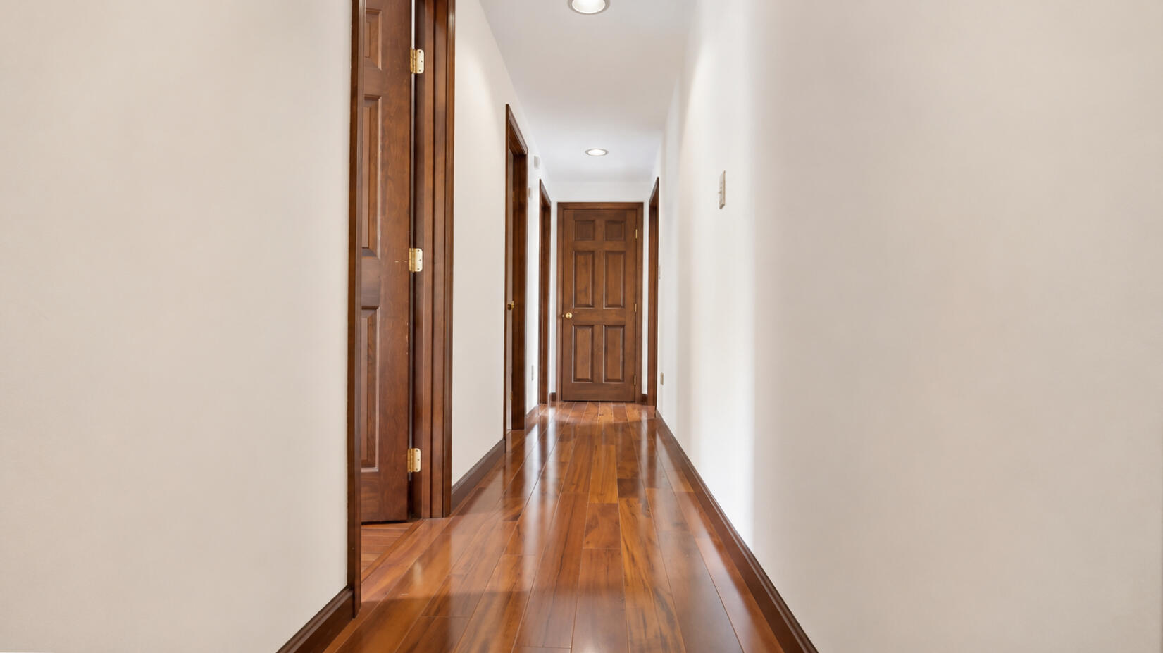 61 Broadturn Road Scarborough, ME 04074 - Photo 41 of 80 2nd floor hall