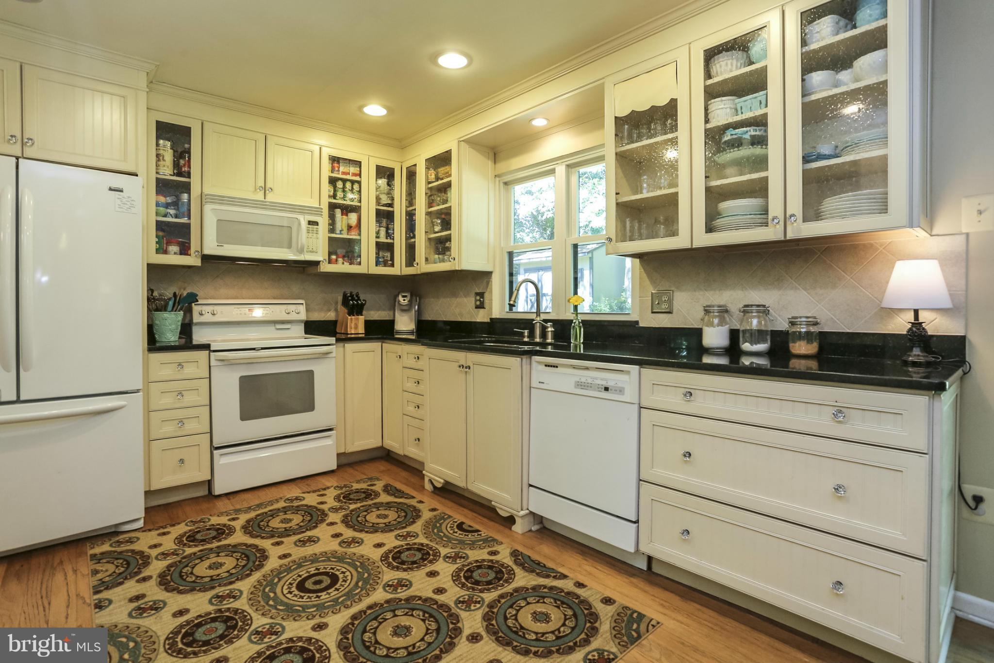 5417 Aylor Road Fairfax, VA 22032 - Photo 12 of 30 Kitchen