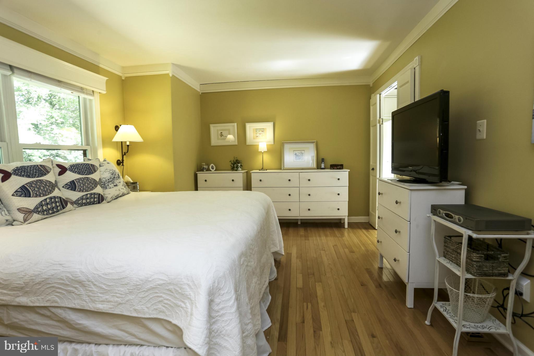 5417 Aylor Road Fairfax, VA 22032 - Photo 24 of 30 Bedroom (Master)