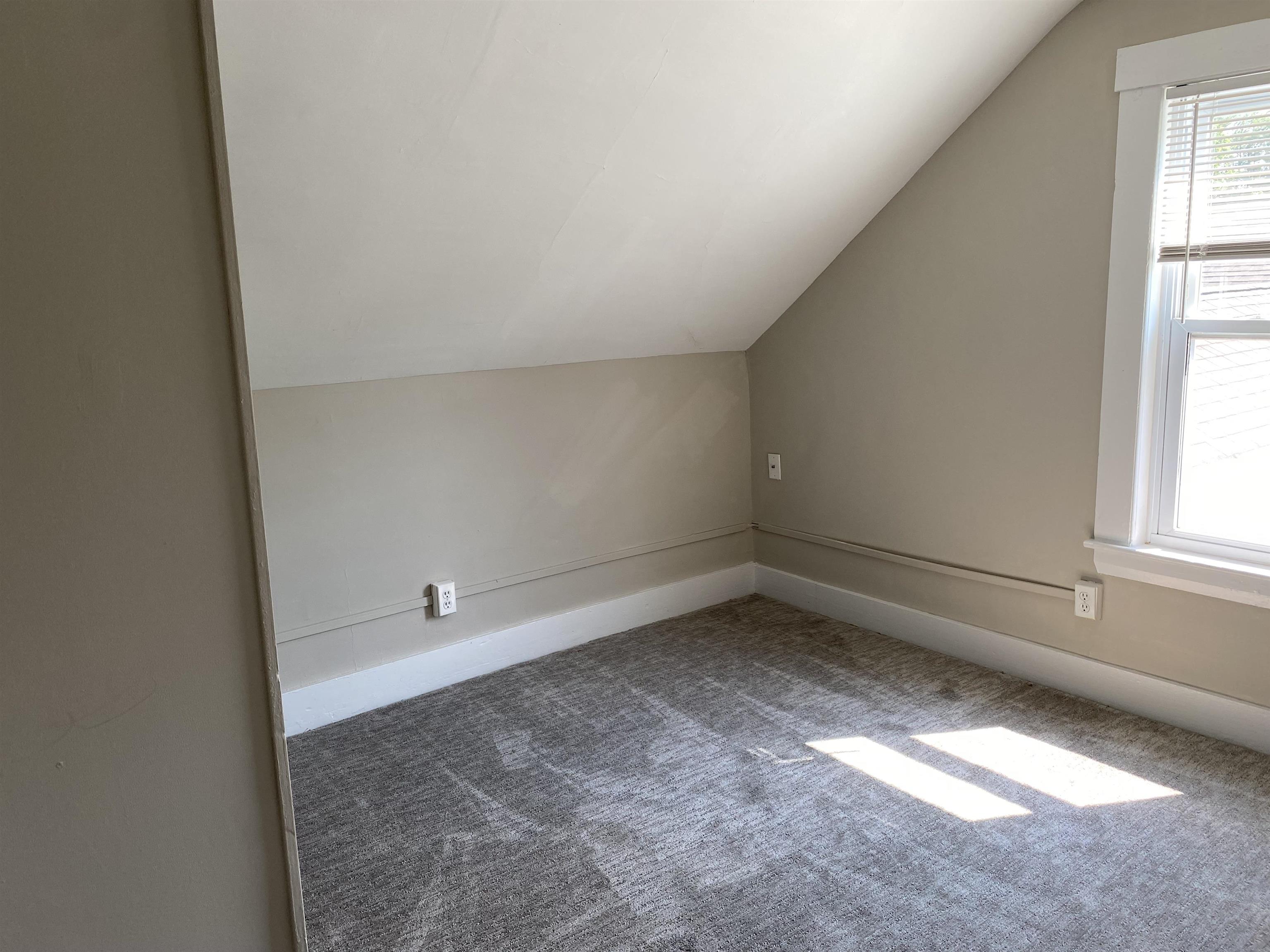 31 Dover Point Road Dover, NH 03820 - Photo 12 of 28