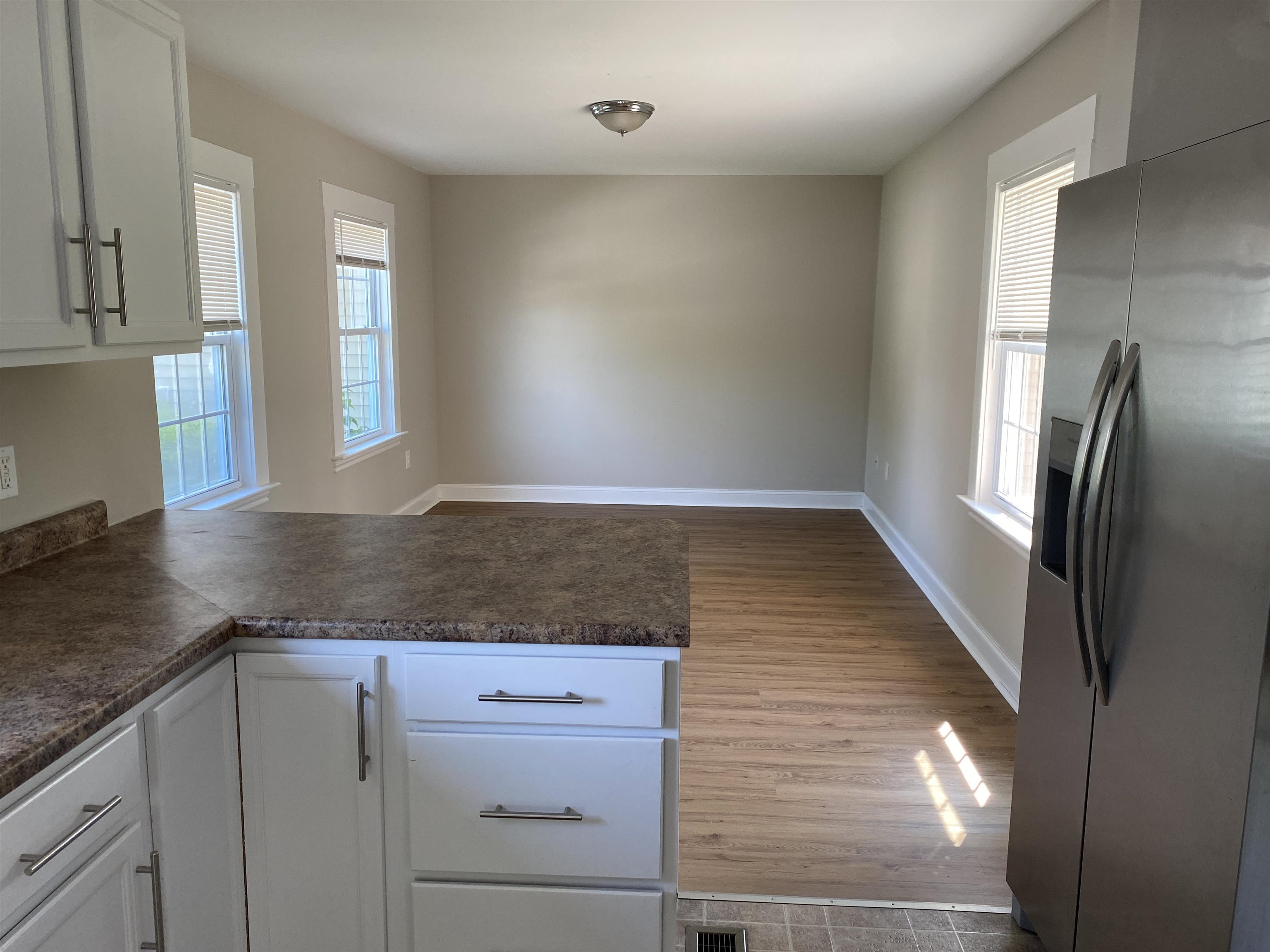 31 Dover Point Road Dover, NH 03820 - Photo 23 of 28