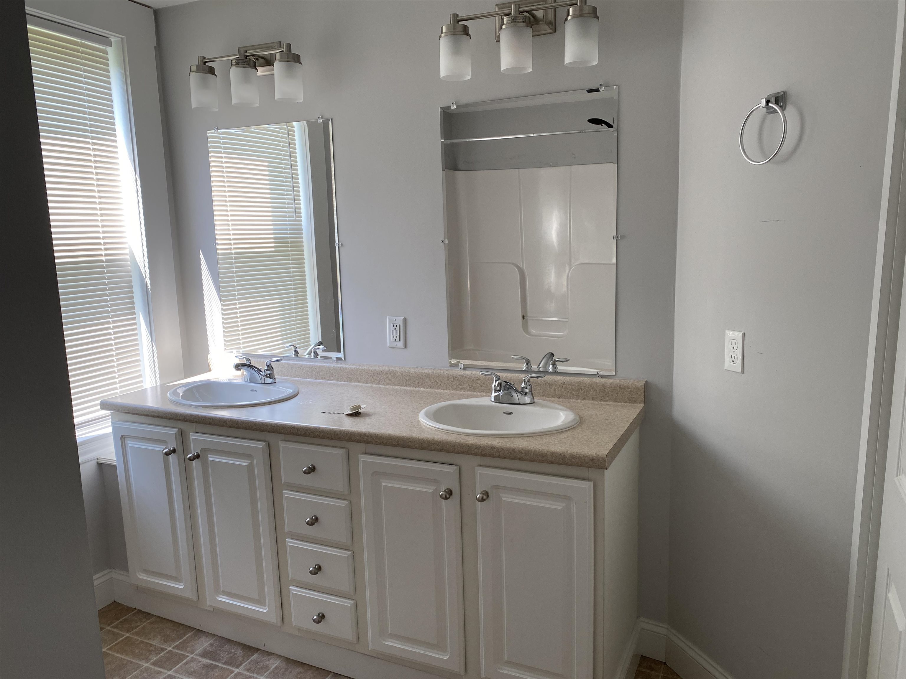 31 Dover Point Road Dover, NH 03820 - Photo 25 of 28