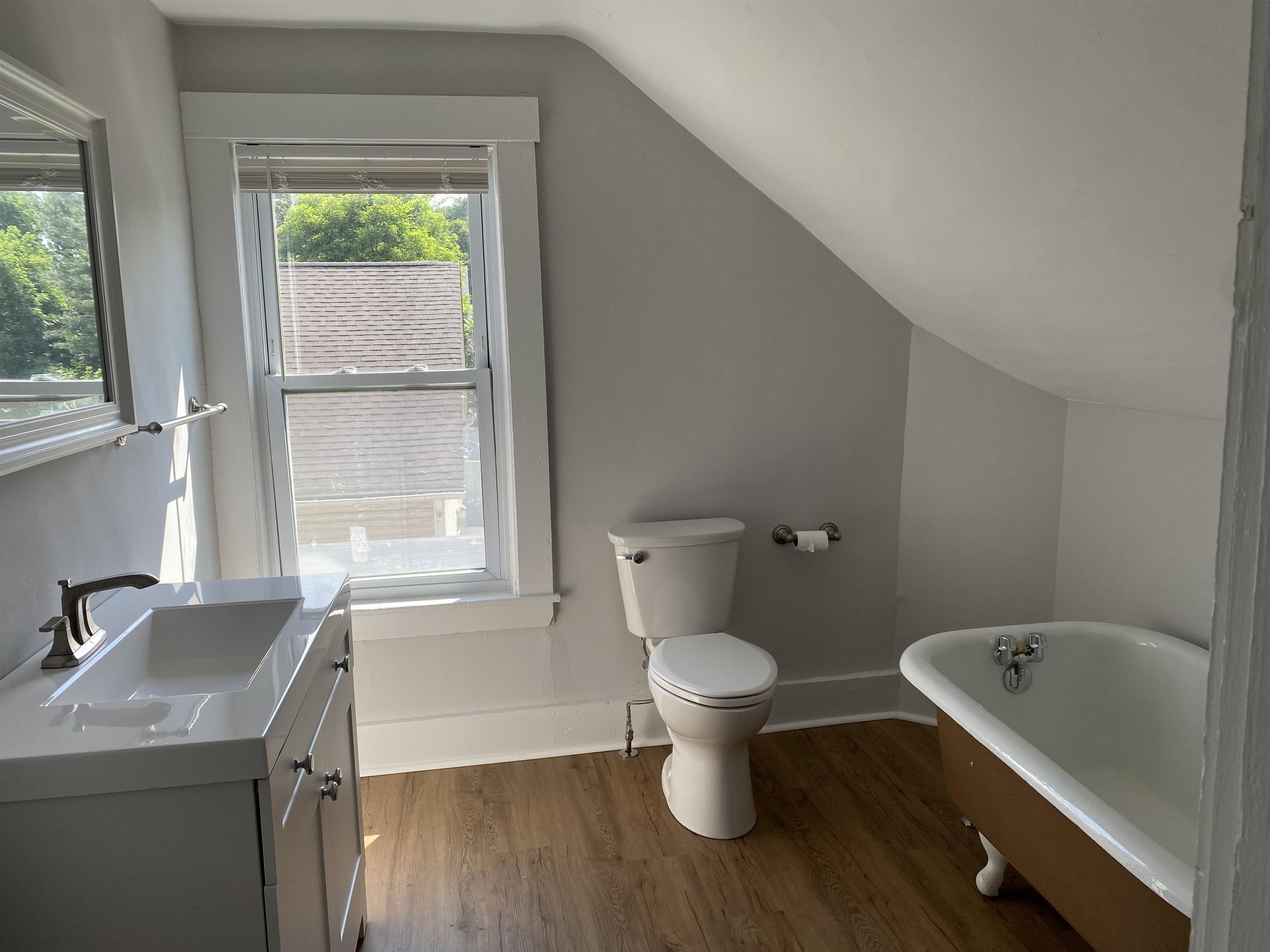 31 Dover Point Road Dover, NH 03820 - Photo 6 of 28