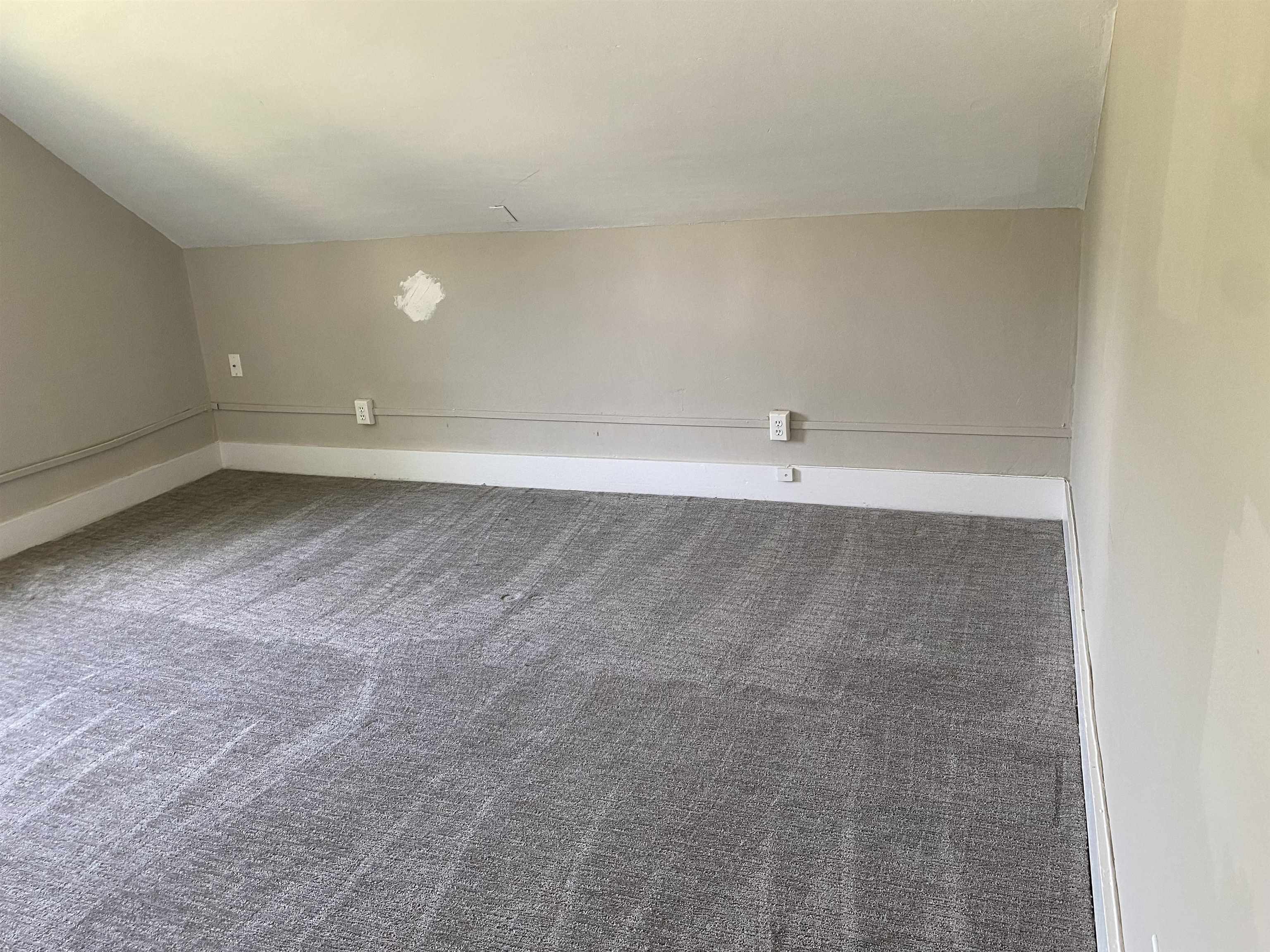 31 Dover Point Road Dover, NH 03820 - Photo 8 of 28