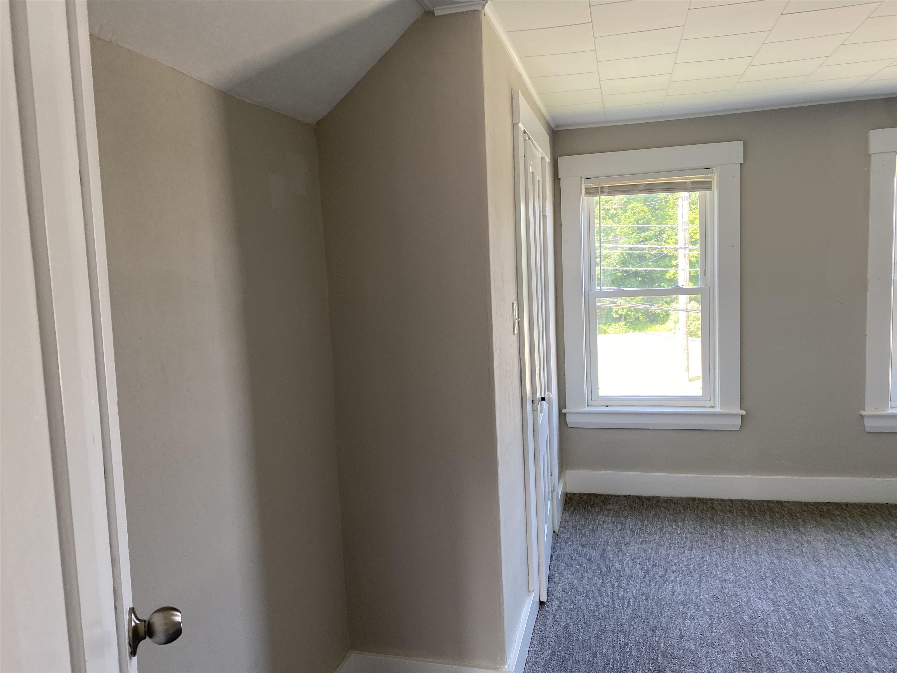 31 Dover Point Road Dover, NH 03820 - Photo 10 of 28