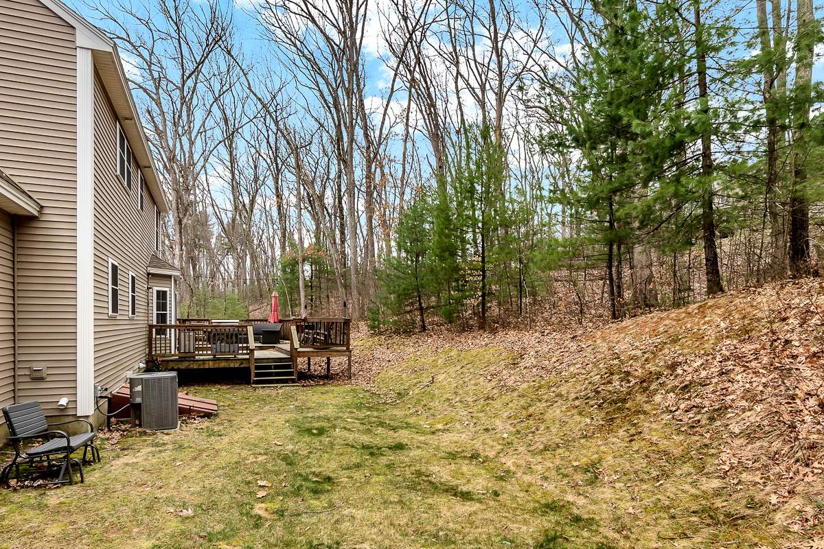 103 Lawrence Corner Road Pelham, NH 03076 - Photo 30 of 33