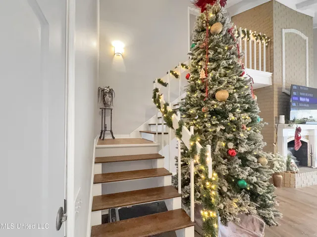 $230,000 | 63 Sycamore Lane, Brandon, MS 39042