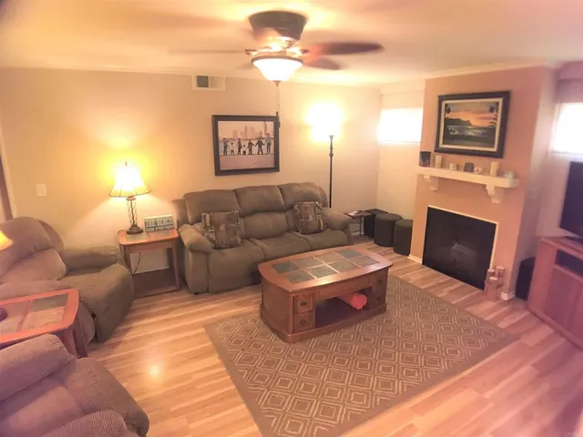 $4,500 | 911 E Avenue, Unit 203, Coronado, CA 92118