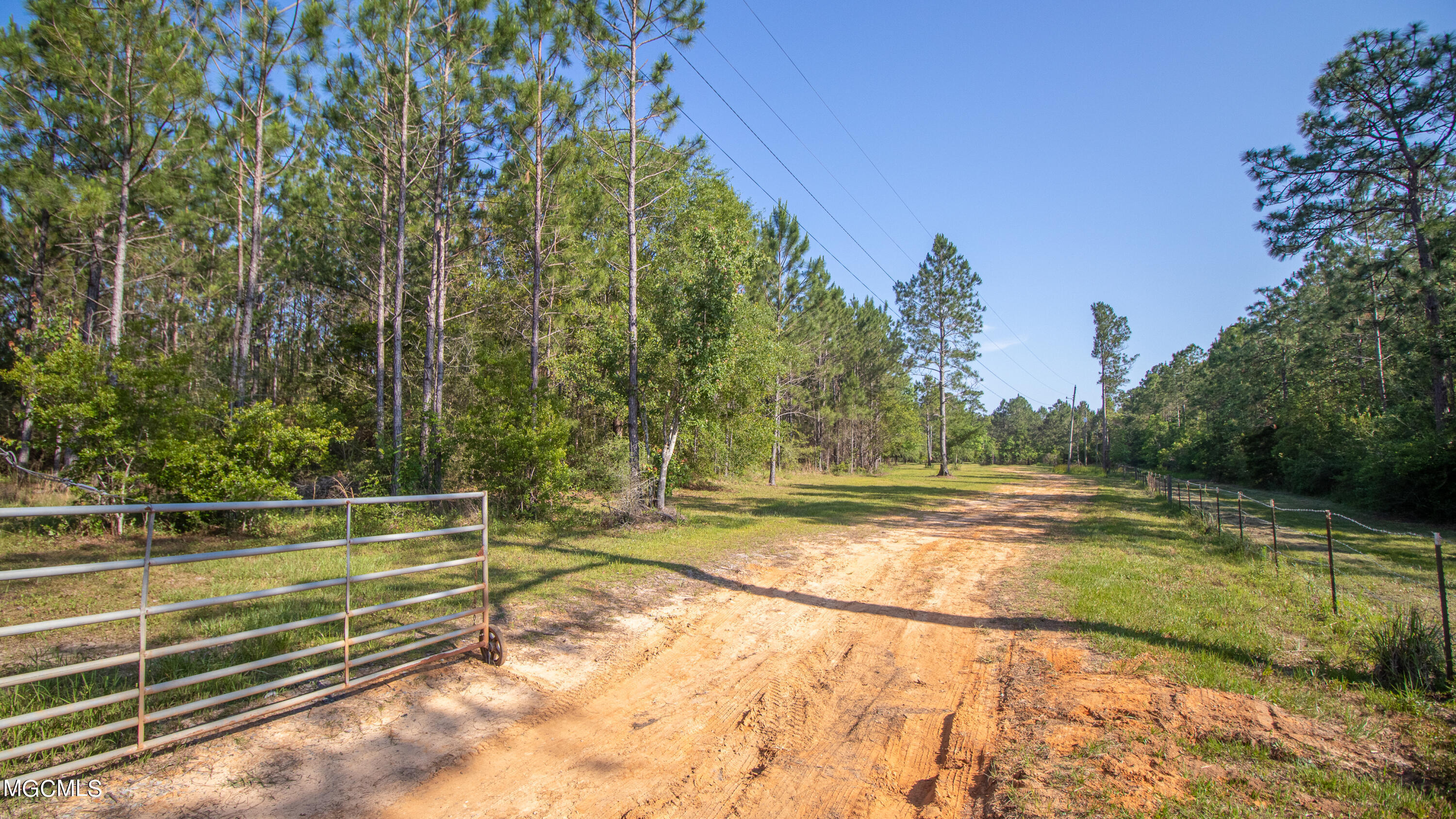 5800 Big Point Road Moss Point, MS 39562 - Photo 1 of 11 Big Point Road-111