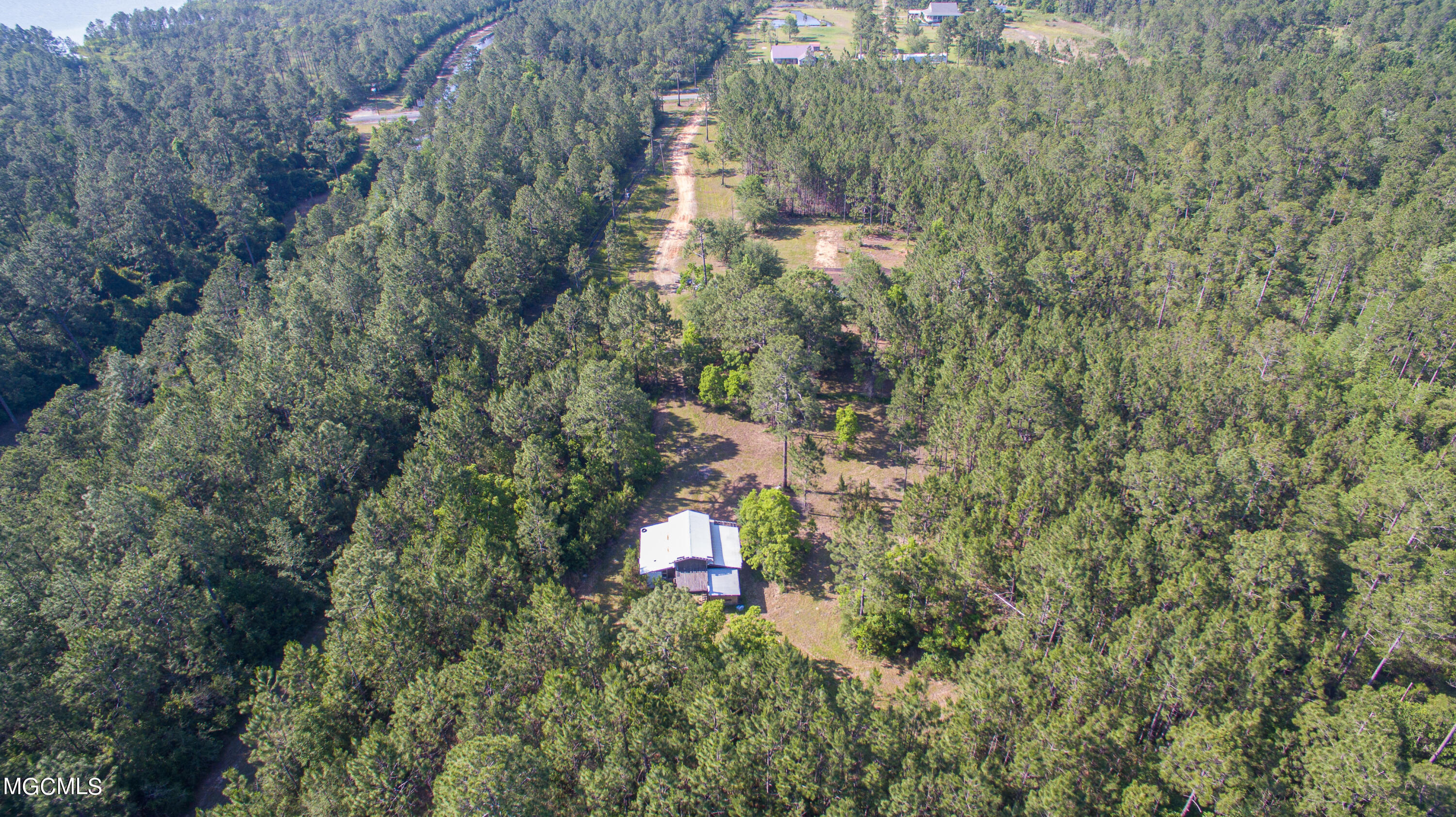 5800 Big Point Road Moss Point, MS 39562 - Photo 6 of 11 Big Point Road-101