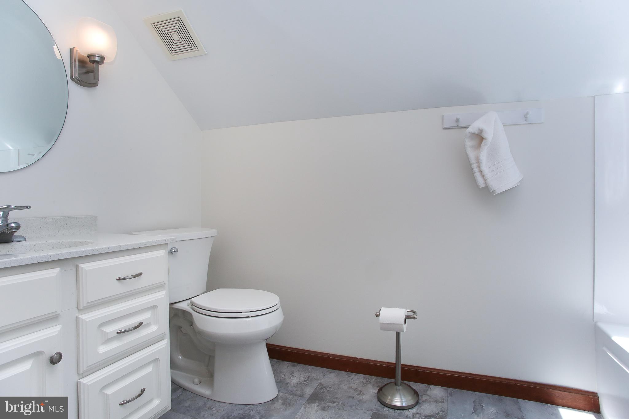 1126 Sweetbriar Road Perkasie, PA 18944 - Photo 22 of 51 Hall Bath