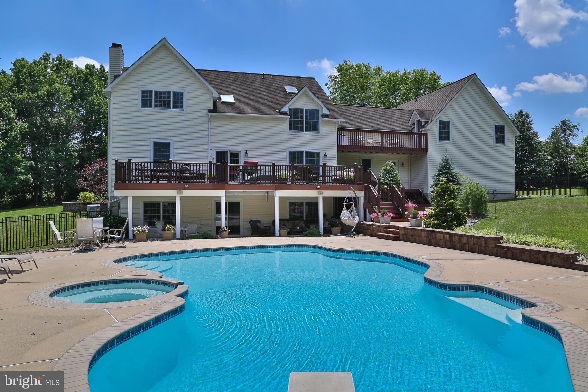 1126 Sweetbriar Road Perkasie, PA 18944 - Photo 35 of 51 Pool