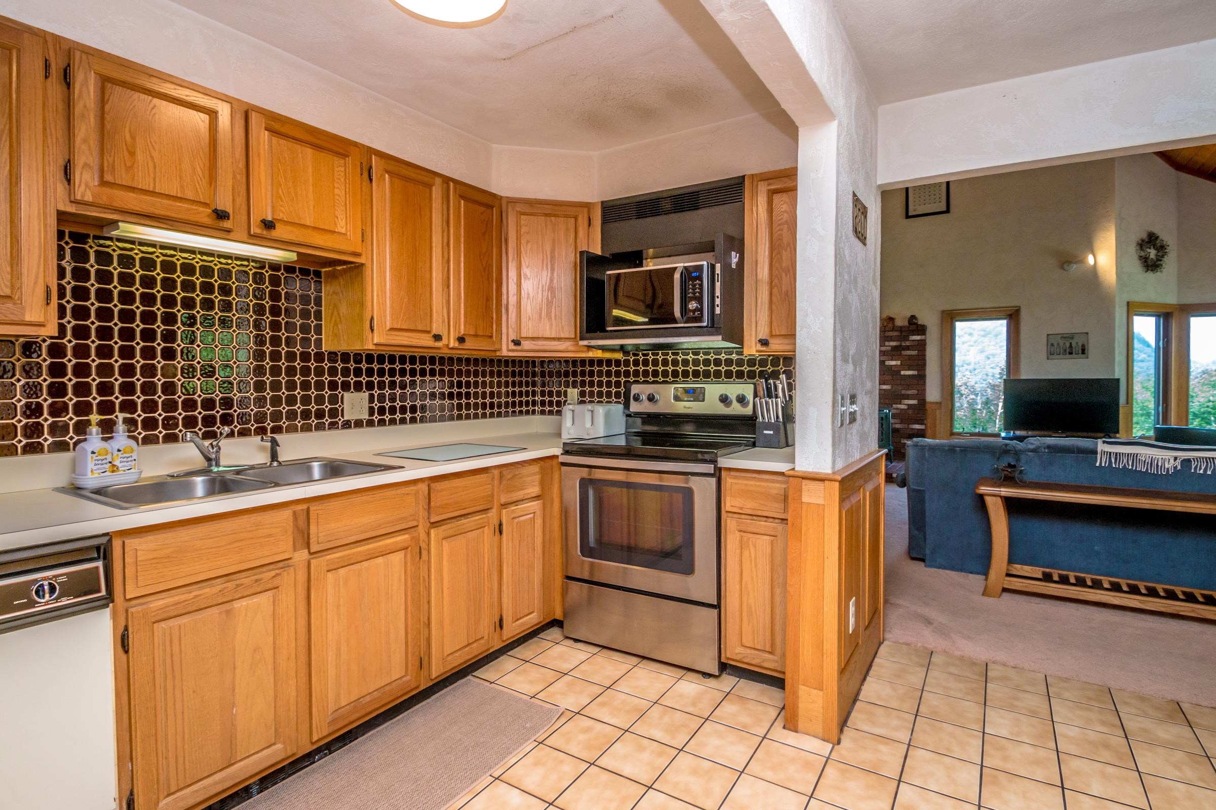 27 Christmas Mountain Road, Unit G27 Intervale, NH 03845 - Photo 7 of 39 Gallery Image 7