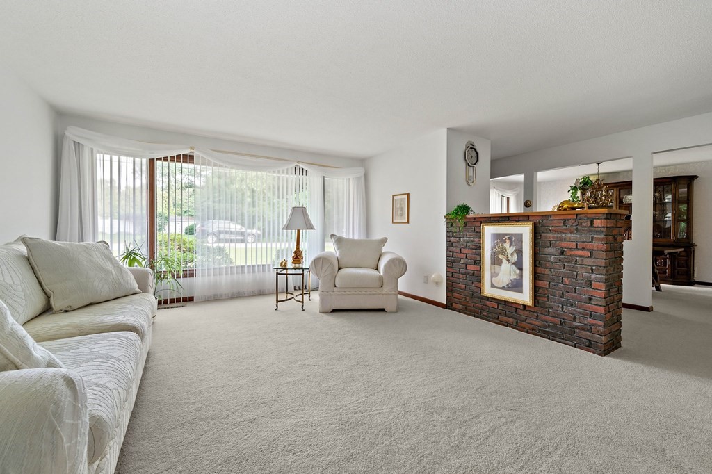 140 Holly Road Marshfield, MA 02050 - Photo 14 of 32 Gallery Image 14