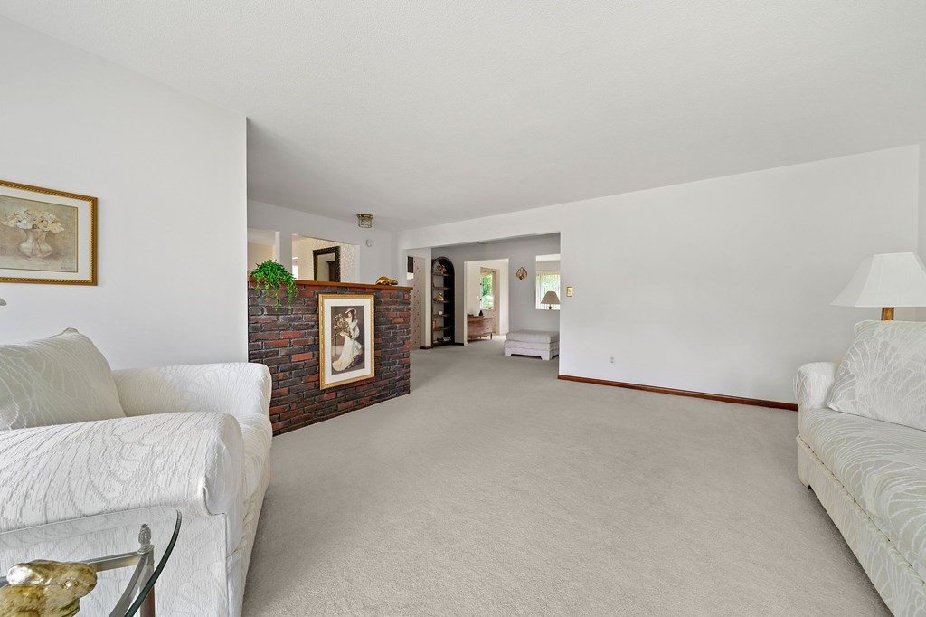 140 Holly Road Marshfield, MA 02050 - Photo 15 of 32 Gallery Image 15