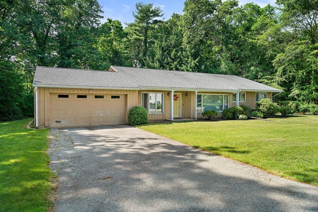 140 Holly Road Marshfield, MA 02050 - Photo 2 of 32 Gallery Image 2