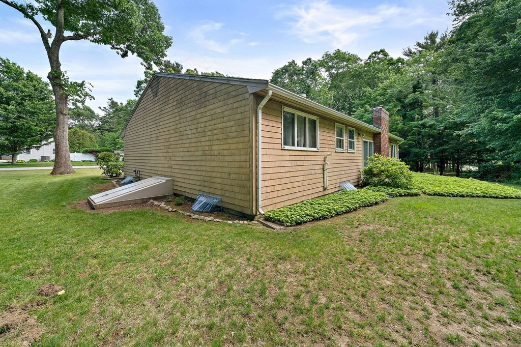 140 Holly Road Marshfield, MA 02050 - Photo 26 of 32 Gallery Image 26
