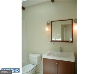4113-17 Apalogen Road Philadelphia, PA 19129 - Photo 10 of 12 Bathroom
