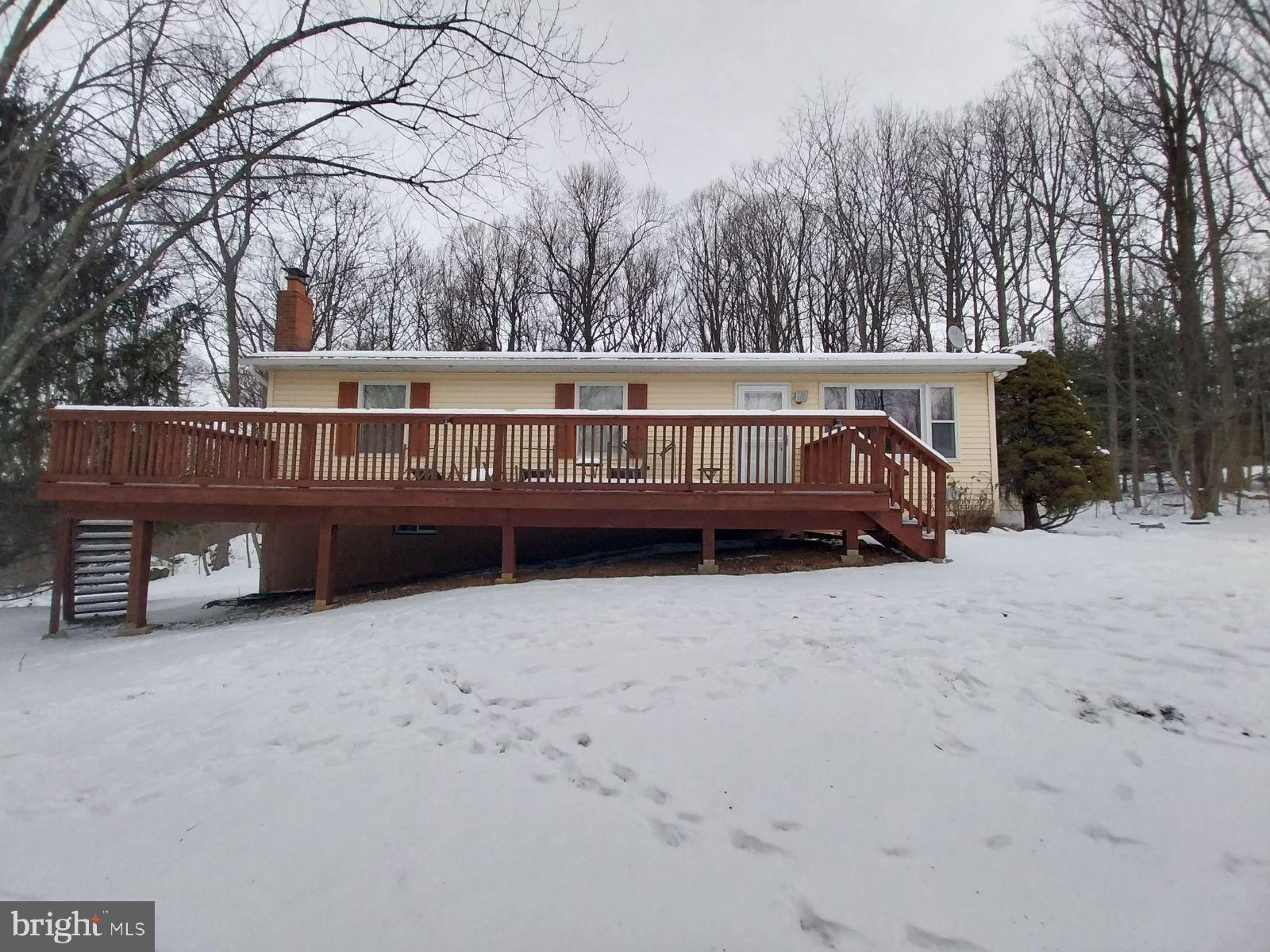 4716 John Draper Road Smithsburg, MD 21783 - Photo 2 of 3 Very Nice 1st level living Rancher