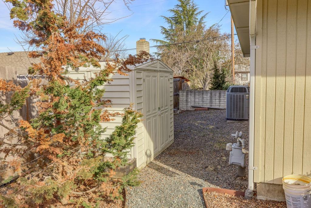 1516 Ridge Way Medford, OR 97504 - Photo 30 of 33 Additional Photo