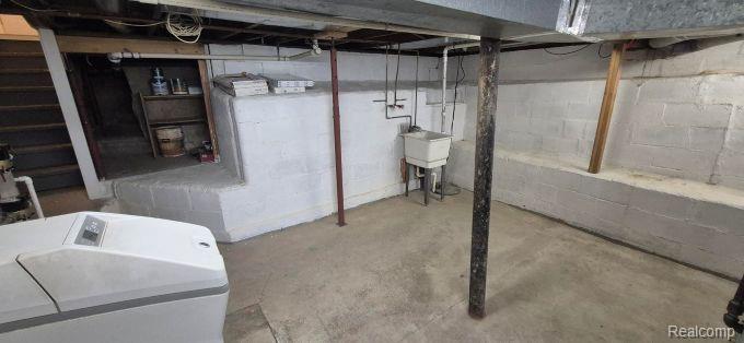 2751 Mann Road Waterford, MI 48329 - Photo 38 of 54 38.jpg