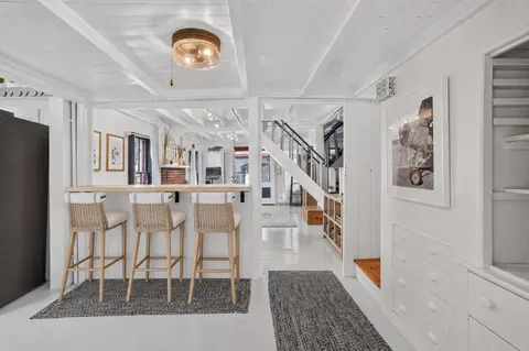 $1,075,000 | 21 Butler Avenue, Oak Bluffs, MA 02557