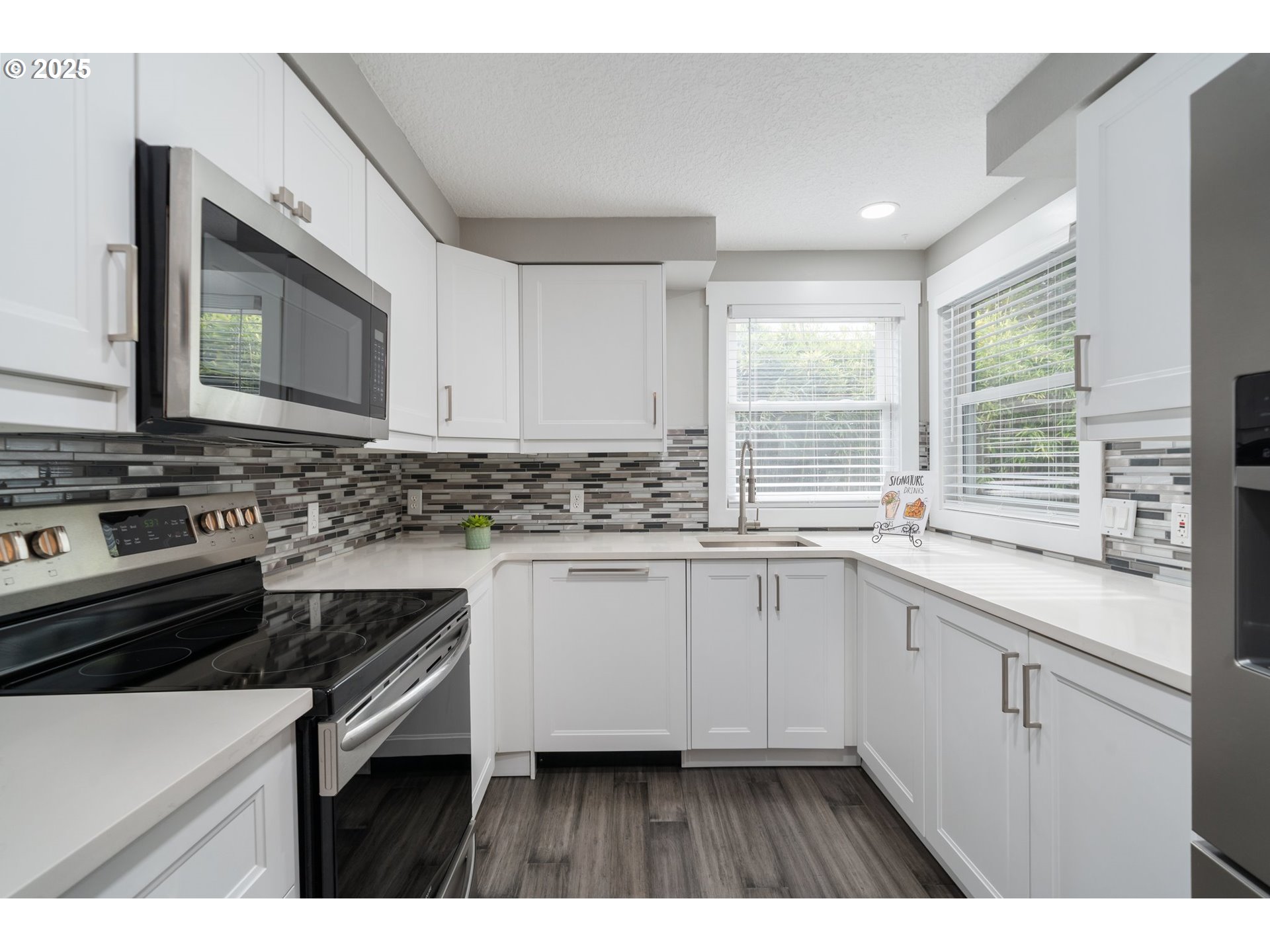 7913 Southwest Racquet Court Wilsonville, OR 97070 - Photo 14 of 32 Gallery Image 14