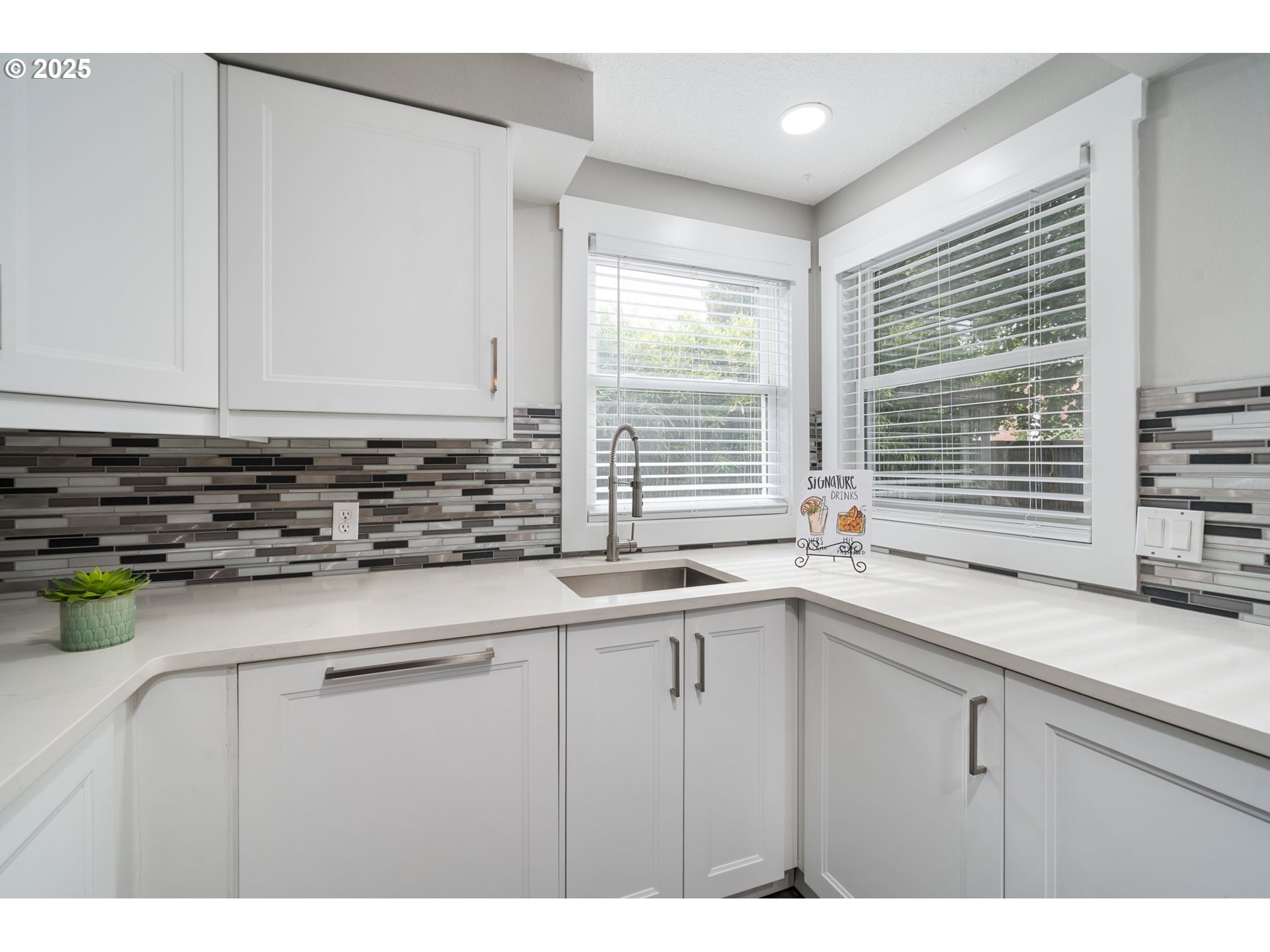 7913 Southwest Racquet Court Wilsonville, OR 97070 - Photo 15 of 32 Gallery Image 15