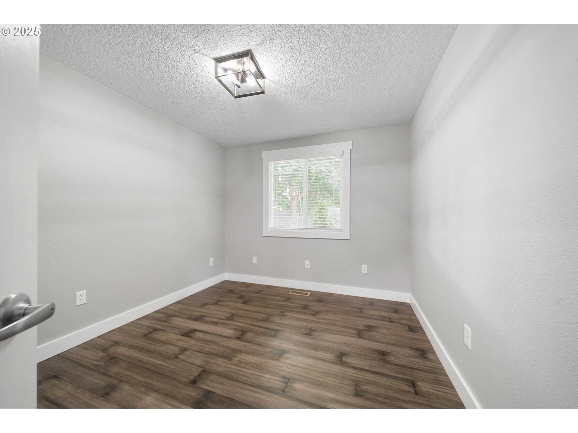 7913 Southwest Racquet Court Wilsonville, OR 97070 - Photo 20 of 32 Gallery Image 20