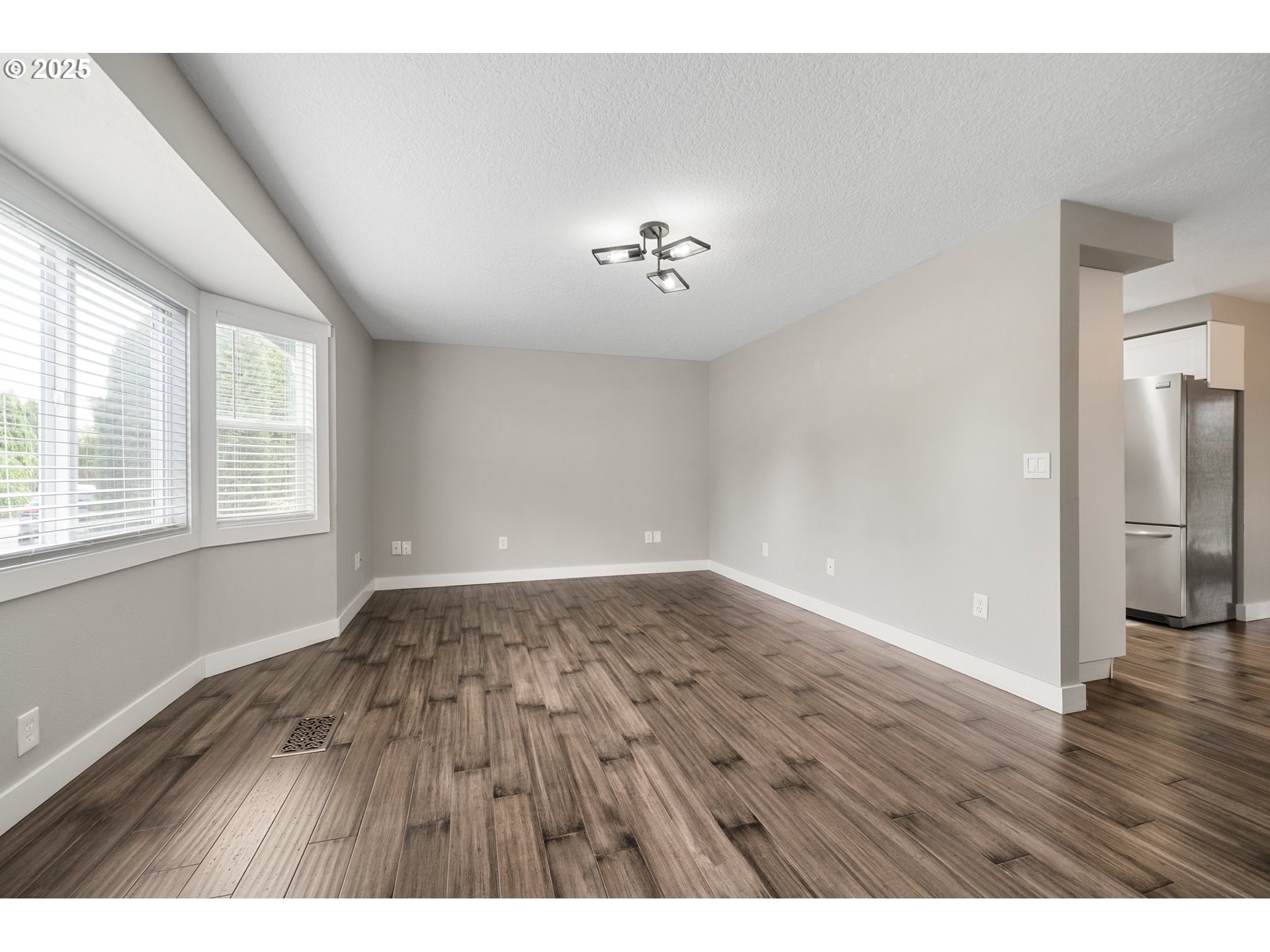 7913 Southwest Racquet Court Wilsonville, OR 97070 - Photo 7 of 32 Gallery Image 7
