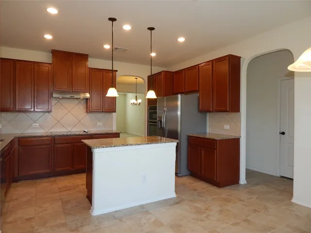 $2,400 | 358 Alamosa Drive, Georgetown, TX 78626