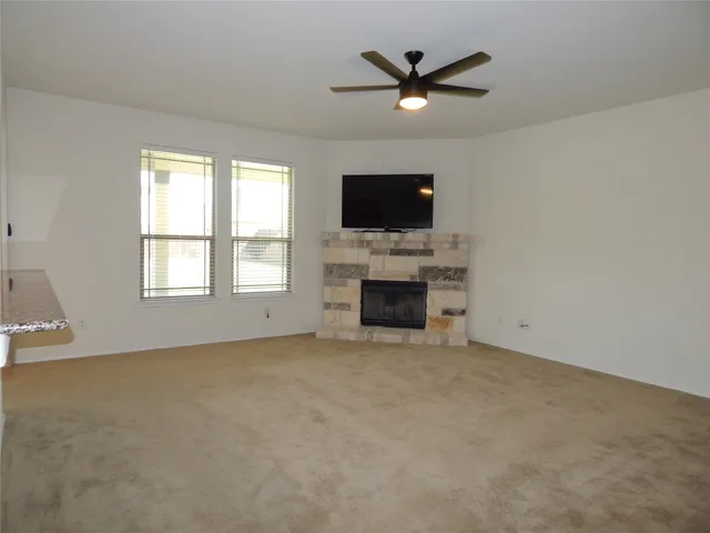 $2,400 | 358 Alamosa Drive, Georgetown, TX 78626