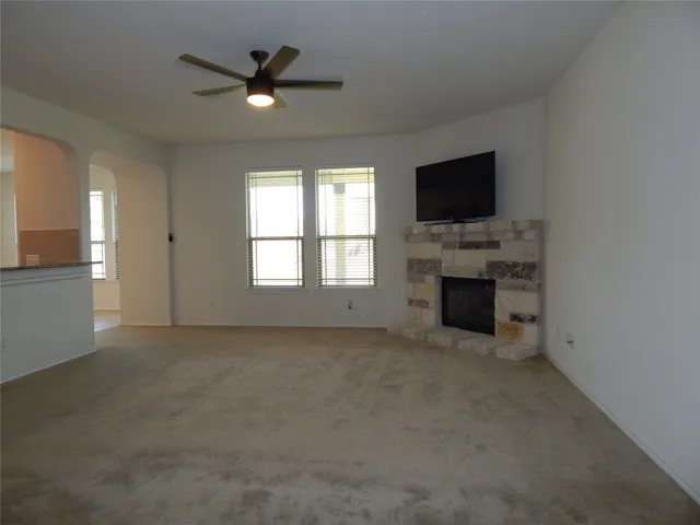 $2,400 | 358 Alamosa Drive, Georgetown, TX 78626