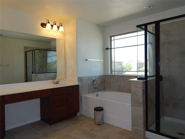 $2,400 | 358 Alamosa Drive, Georgetown, TX 78626