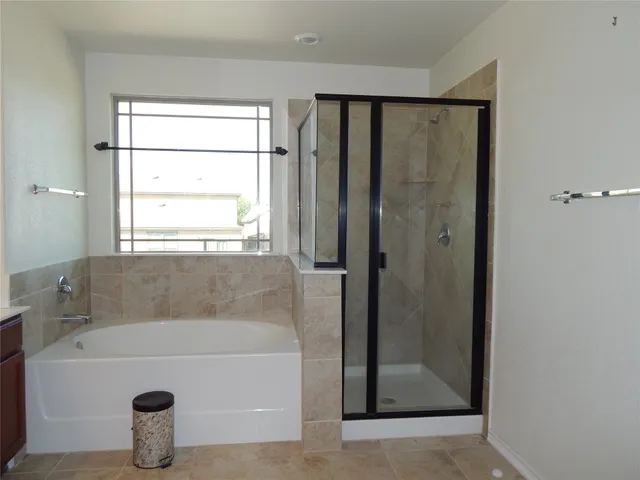 $2,400 | 358 Alamosa Drive, Georgetown, TX 78626