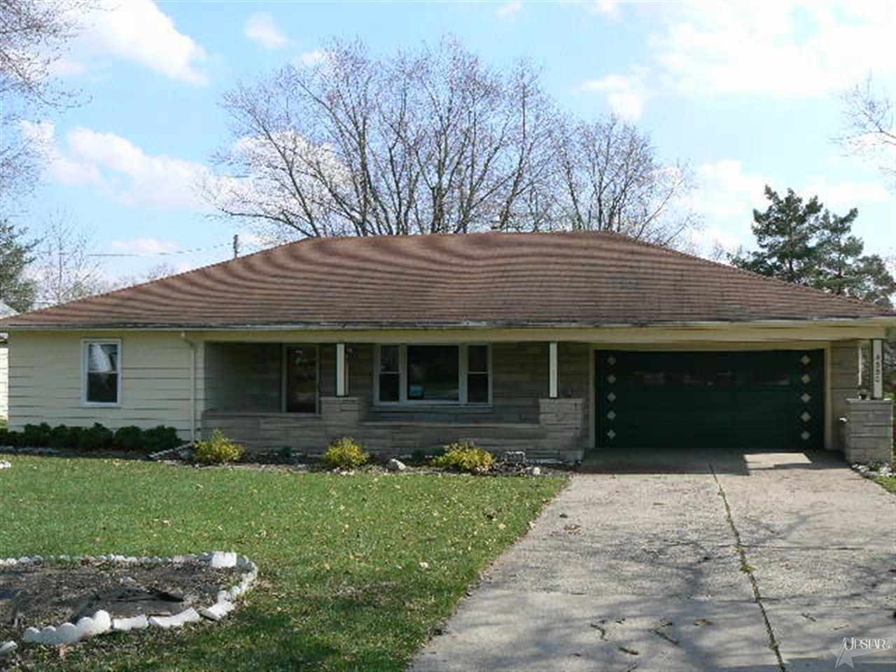 4330 East Paulding Road Fort Wayne, IN 46816 - Photo 1 of 12