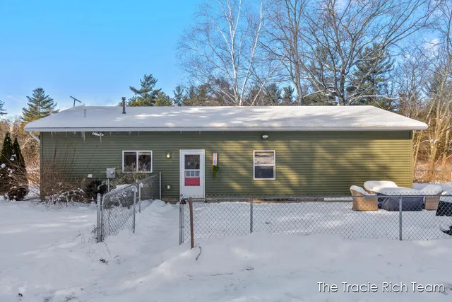 $289,999 | 11582 Riehl Way, Greenville, MI 48838