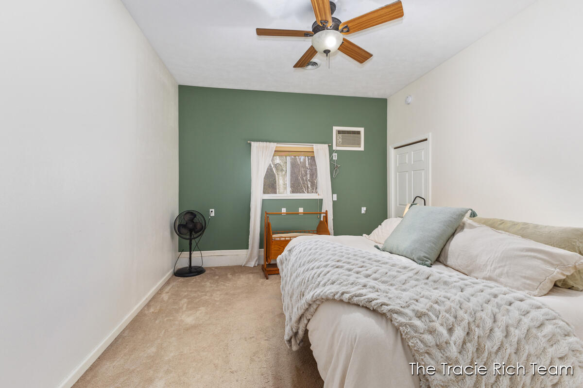 11582 Riehl Way Greenville, MI 48838 - Photo 11 of 30 IMG_1012