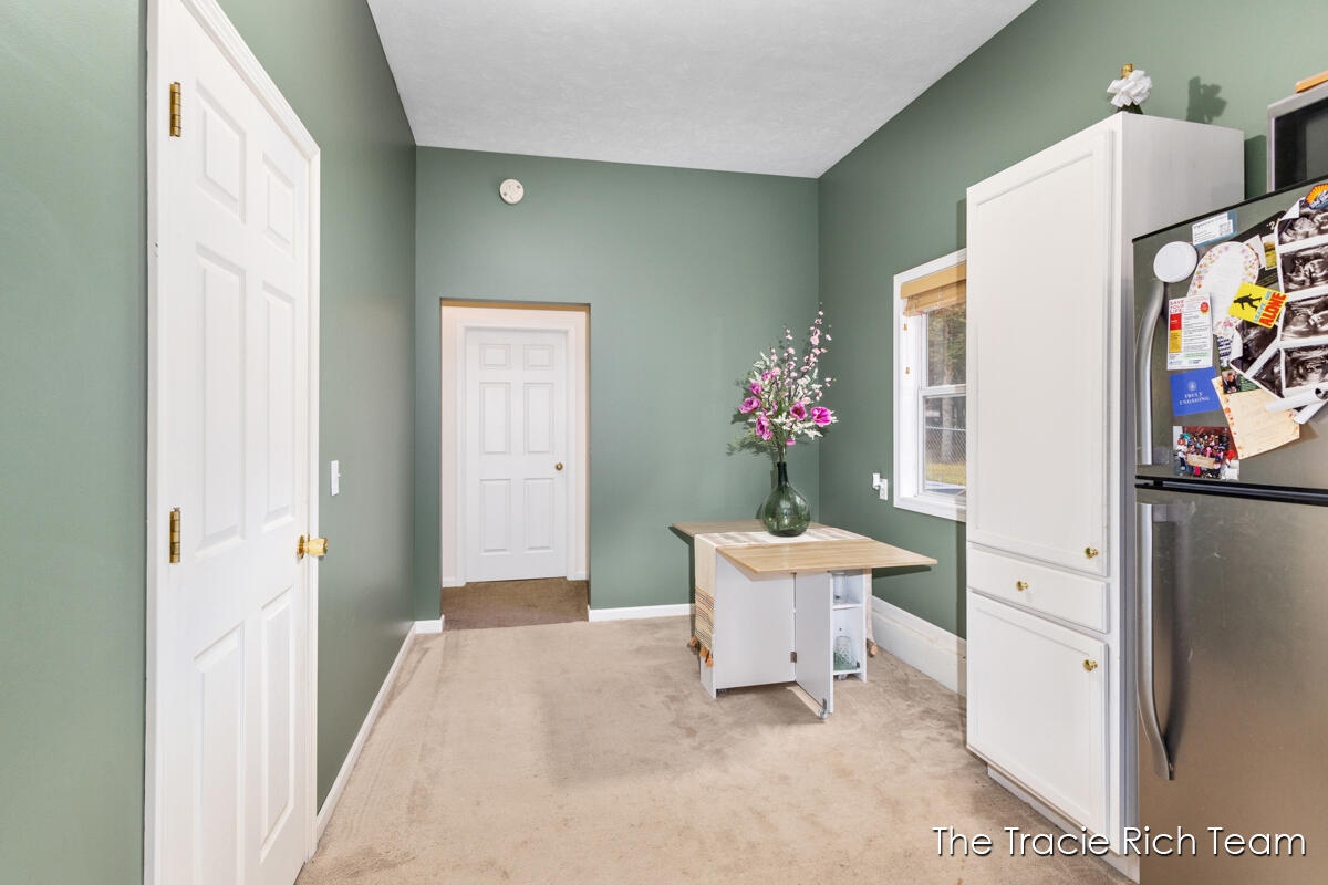 11582 Riehl Way Greenville, MI 48838 - Photo 10 of 30 IMG_1011