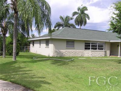 1637 Long Meadow Road, Unit 4 Fort Myers, FL 33919 - Photo 3 of 5 Gallery Image 3