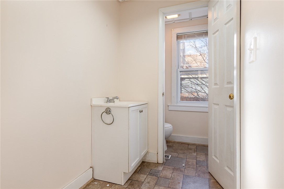 86 Nelson Street Auburn, NY 13021 - Photo 18 of 26