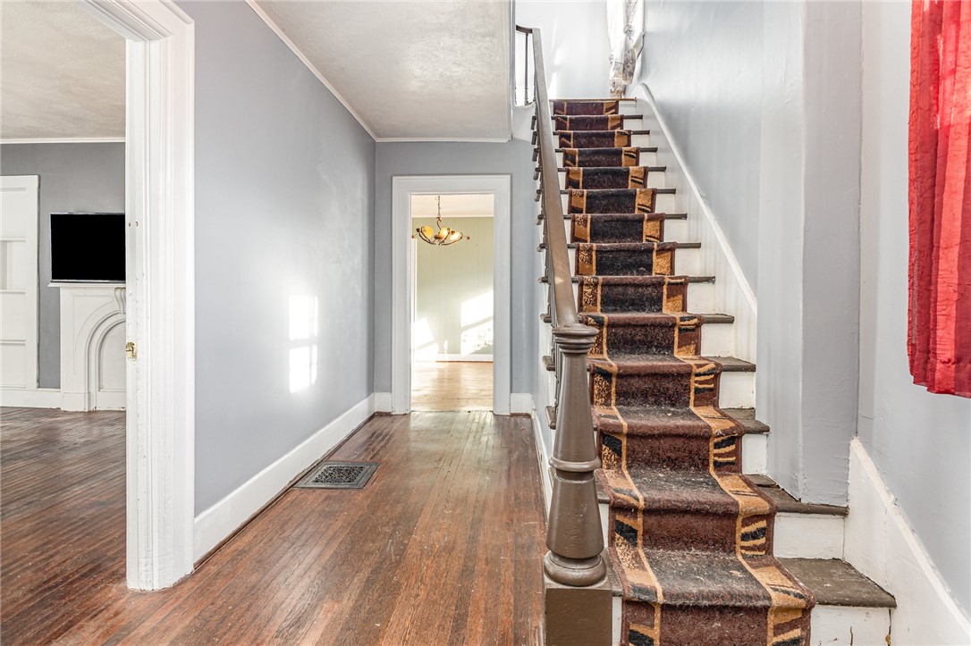 86 Nelson Street Auburn, NY 13021 - Photo 4 of 26