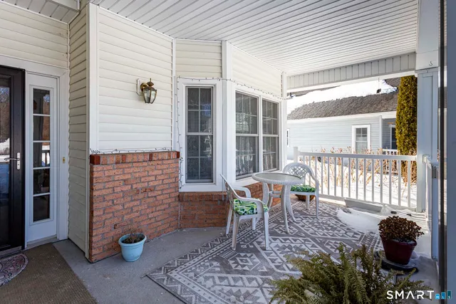 $419,000 | 99 Oliver Way, Unit 99, Bloomfield, CT 06002