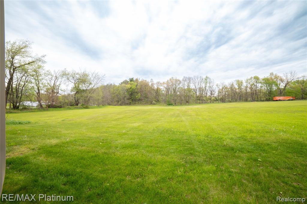 12987 Holtforth Road Fenton, MI 48430 - Photo 44 of 46