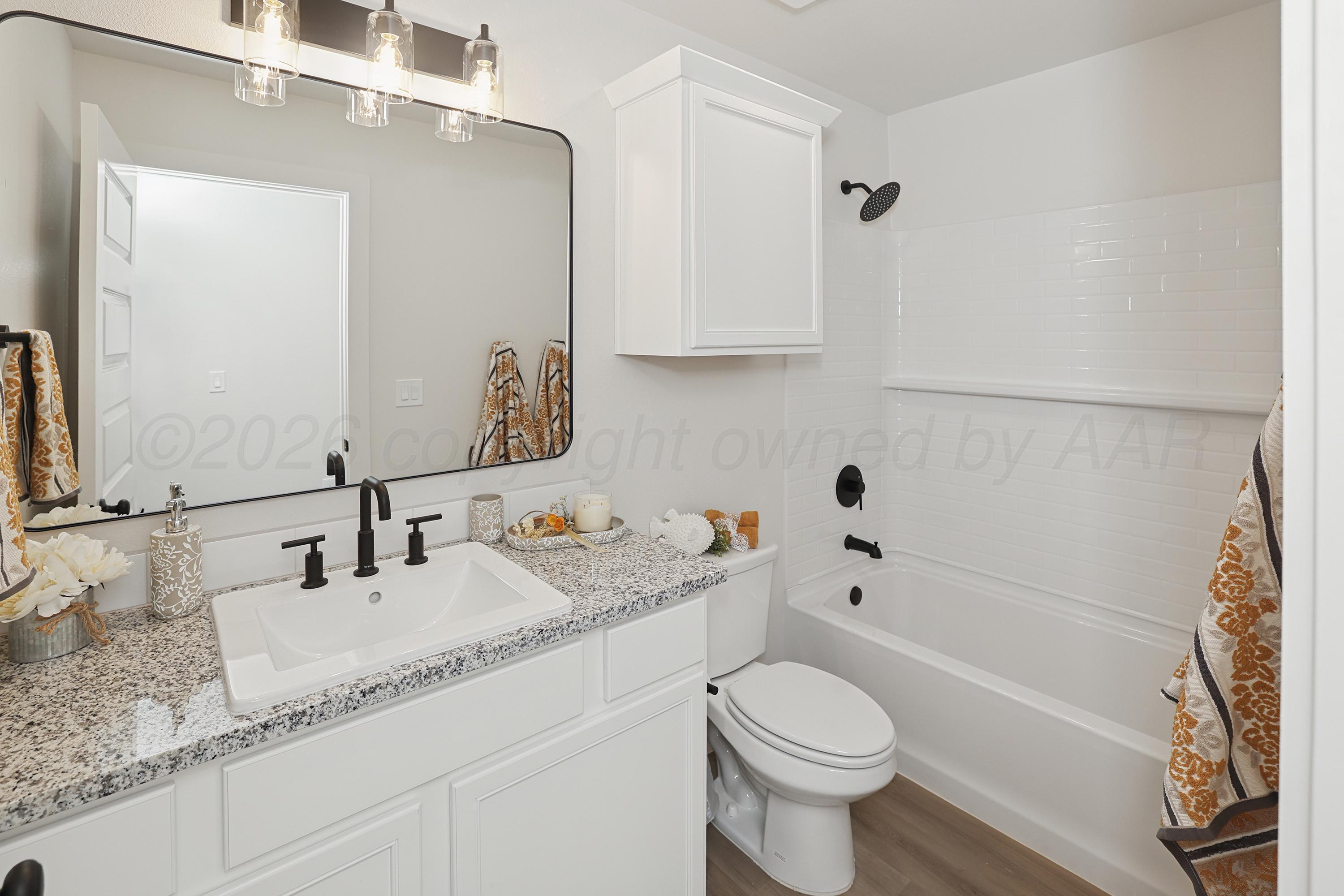 7506 Castleman Road Amarillo, TX 79119 - Photo 22 of 29 23-Bathroom