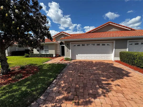 $1,800 | 10156 Mainsail Drive, Oxford, FL 34484