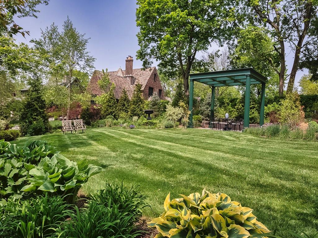 1174 Washington Road Pittsburgh, PA 15228 - Photo 35 of 47 a view of a park with large trees