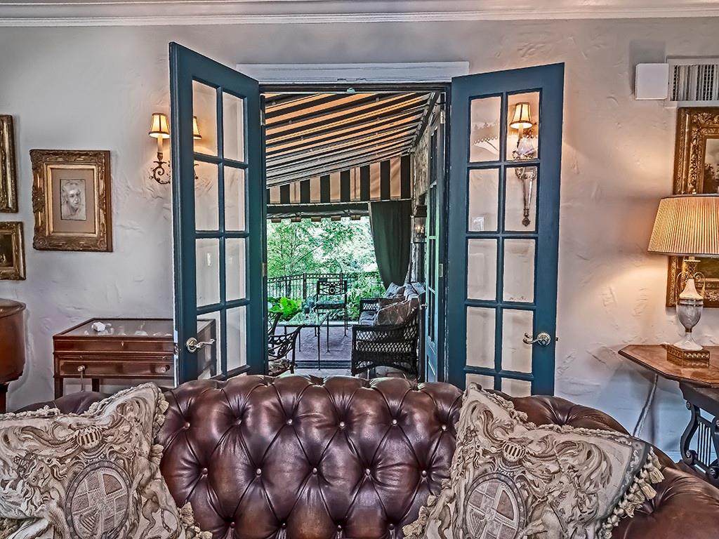 1174 Washington Road Pittsburgh, PA 15228 - Photo 8 of 47 a bedroom with a bed and a window